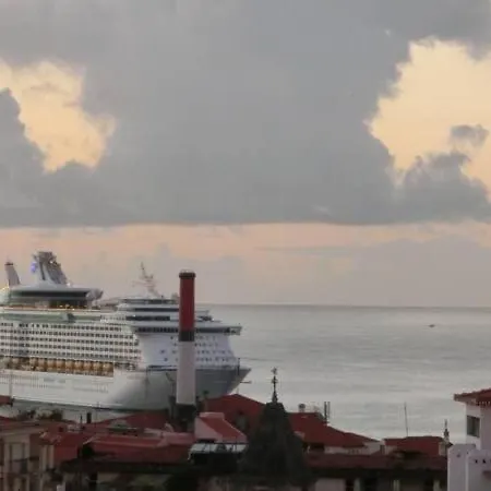 Ladeira Centro Apartment *